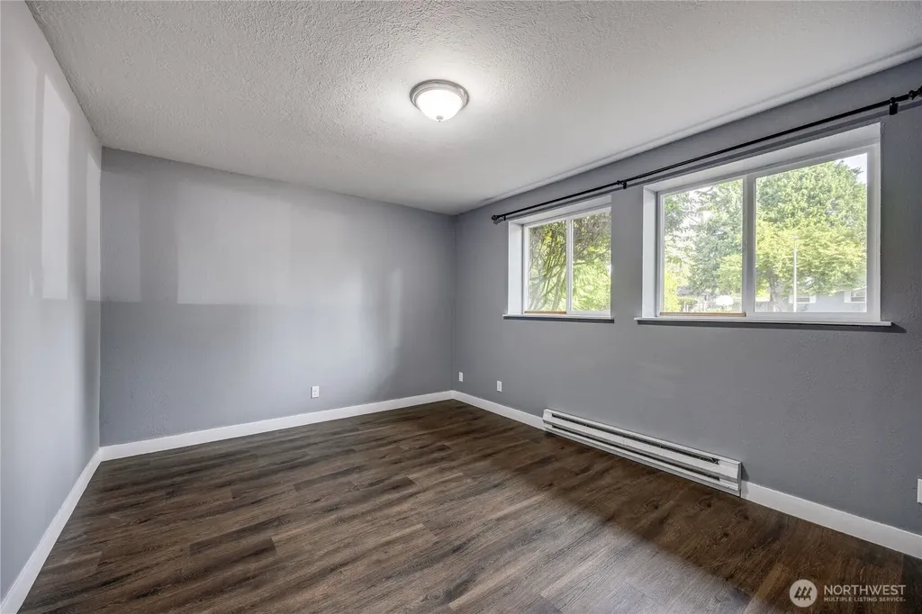7080 E Cascade Court Port Orchard WA 98366