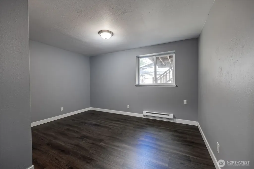 7080 E Cascade Court Port Orchard WA 98366