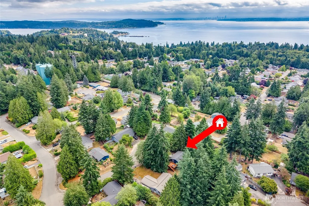 7080 E Cascade Court Port Orchard WA 98366