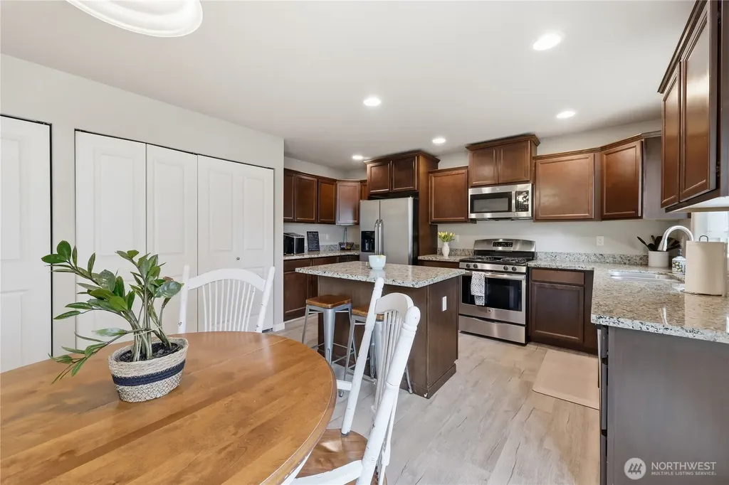 291 NE Tronson Circle Bremerton WA 98311