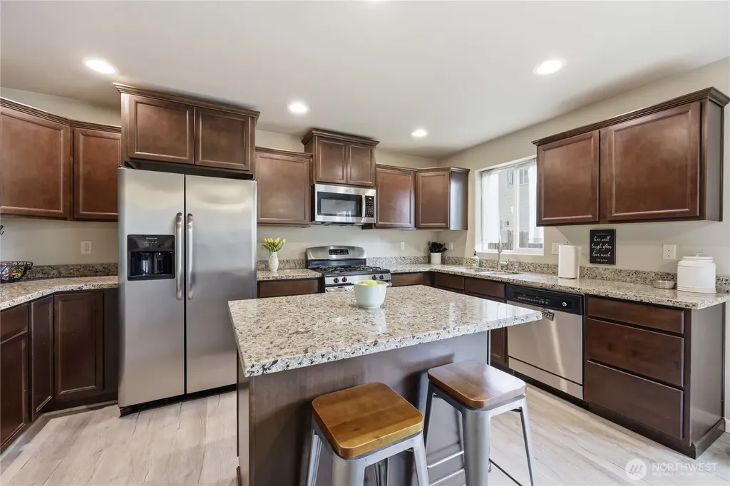 291 NE Tronson Circle Bremerton WA 98311