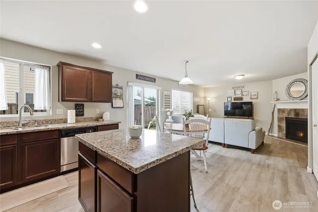 291 NE Tronson Circle Bremerton WA 98311