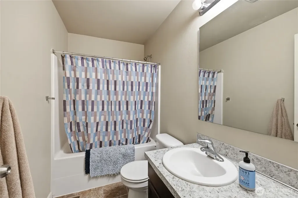 291 NE Tronson Circle Bremerton WA 98311