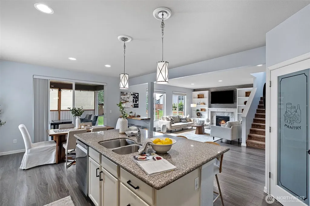 18718 110th Avenue Ct E Puyallup WA 98374