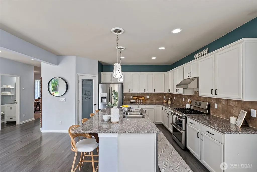 18718 110th Avenue Ct E Puyallup WA 98374