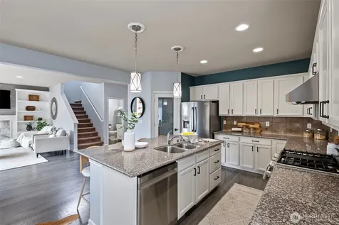 18718 110th Avenue Ct E Puyallup WA 98374