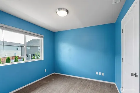 18718 110th Avenue Ct E Puyallup WA 98374