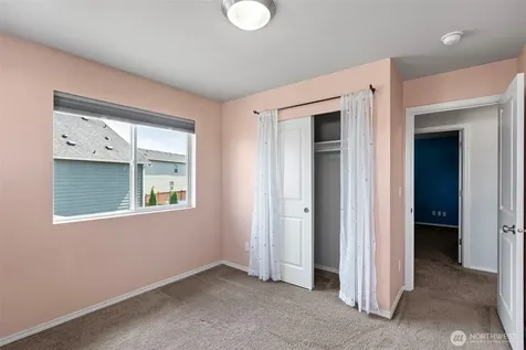 18718 110th Avenue Ct E Puyallup WA 98374