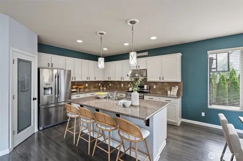 18718 110th Avenue Ct E Puyallup WA 98374