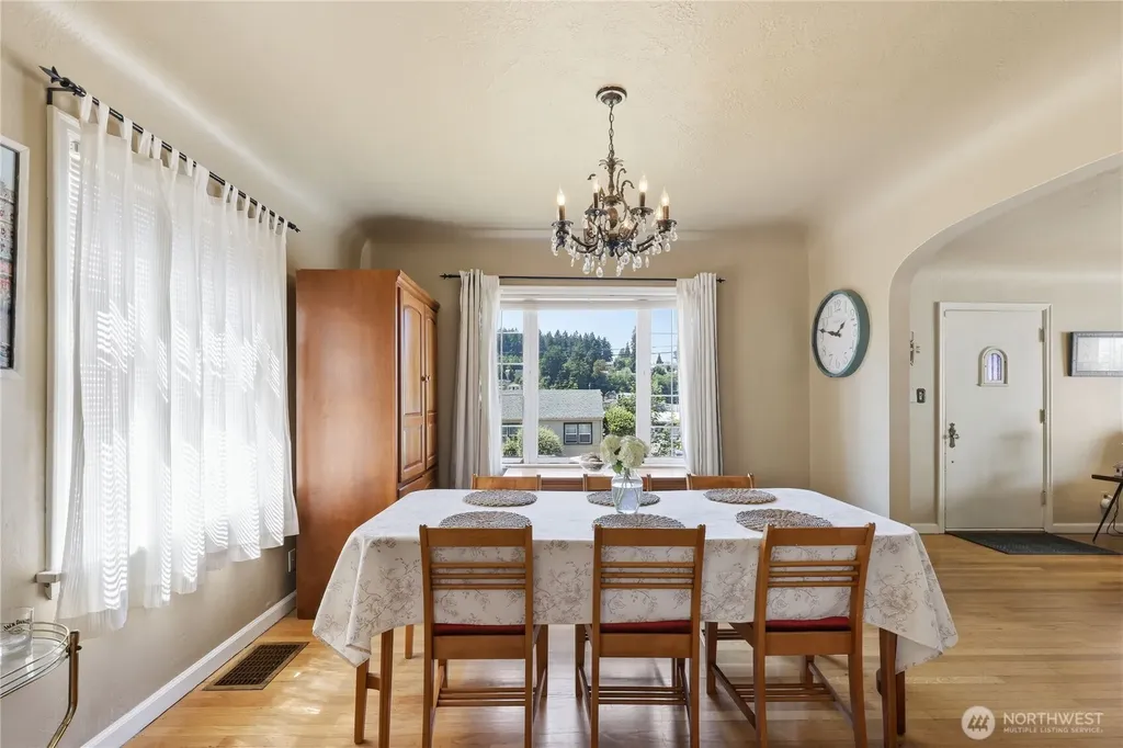332 Bryan Avenue Bremerton WA 98312