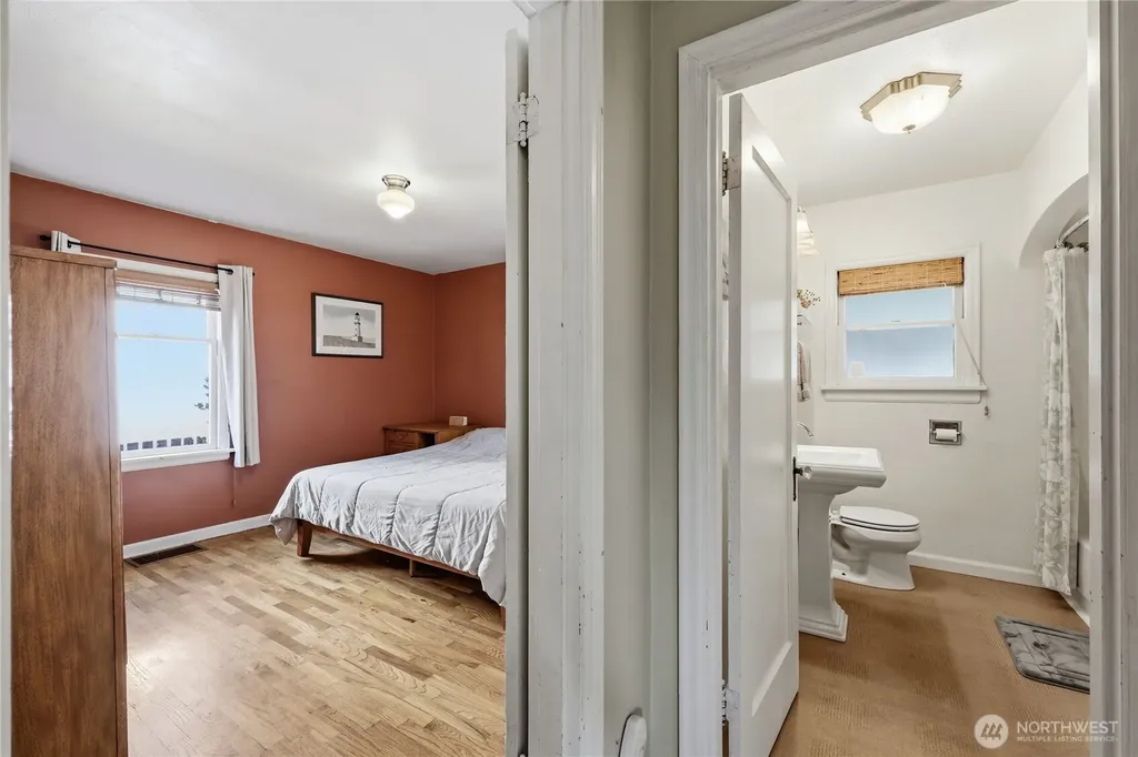 332 Bryan Avenue Bremerton WA 98312