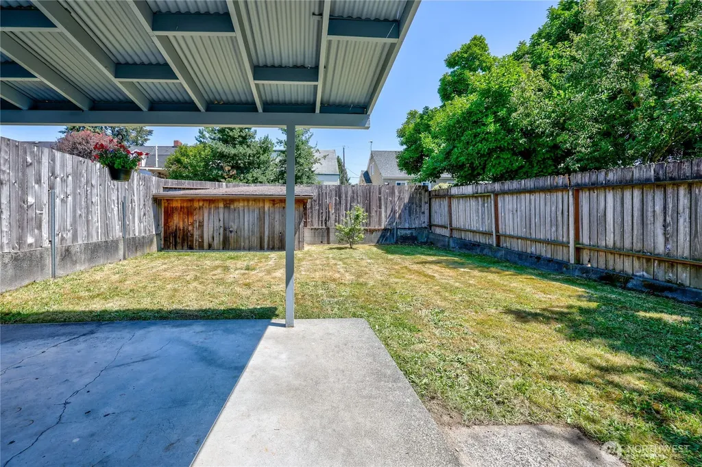 332 Bryan Avenue Bremerton WA 98312
