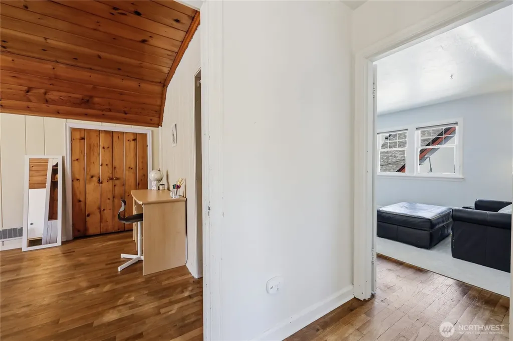 332 Bryan Avenue Bremerton WA 98312
