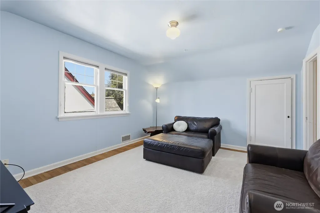332 Bryan Avenue Bremerton WA 98312