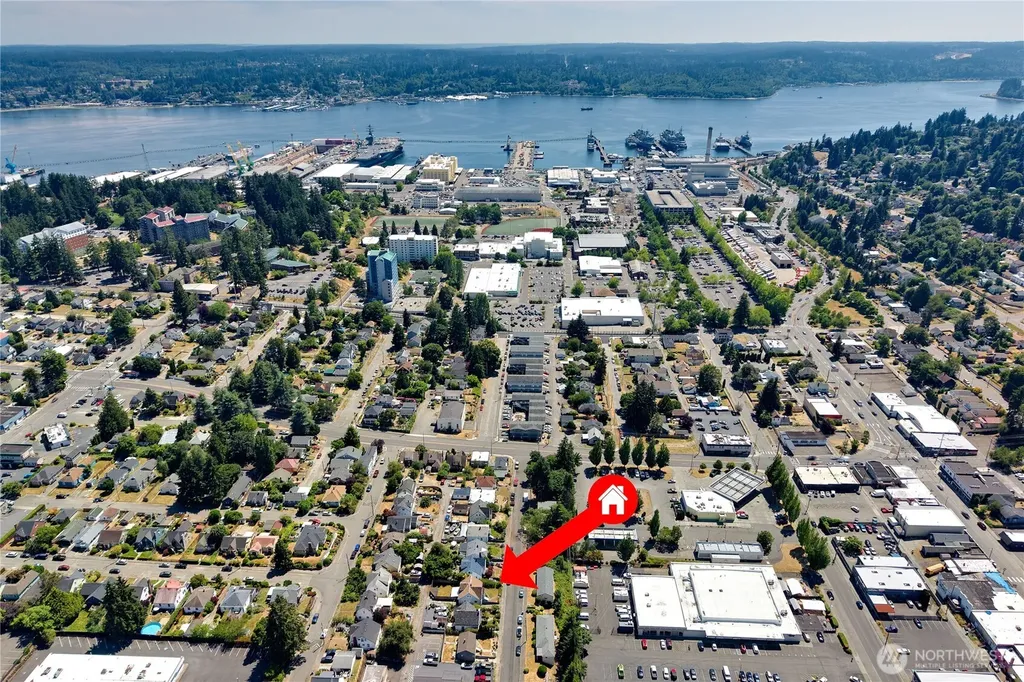 332 Bryan Avenue Bremerton WA 98312
