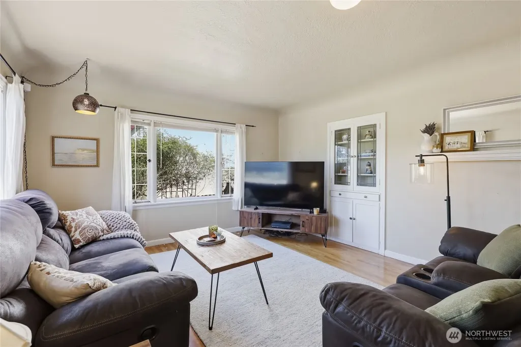 332 Bryan Avenue Bremerton WA 98312