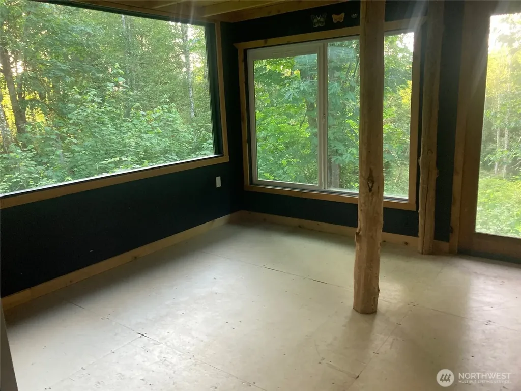 3372 E Agate Road Shelton WA 98584