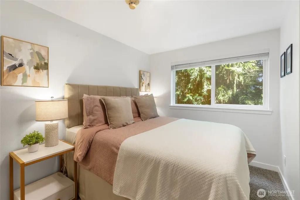 18523 68th Avenue NE Kenmore WA 98028
