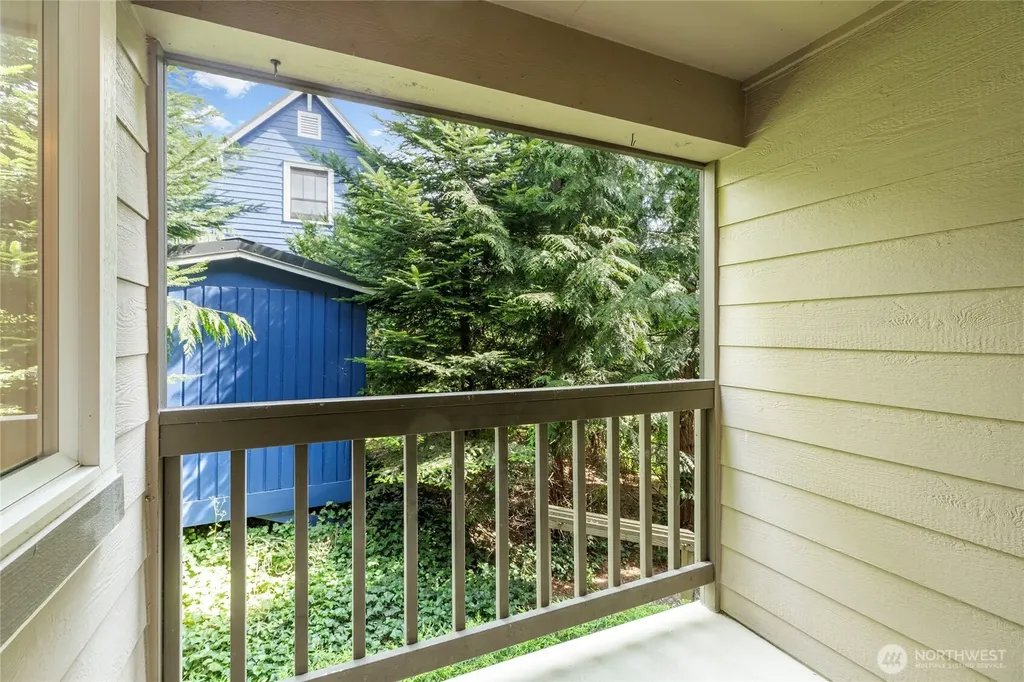 18523 68th Avenue NE Kenmore WA 98028