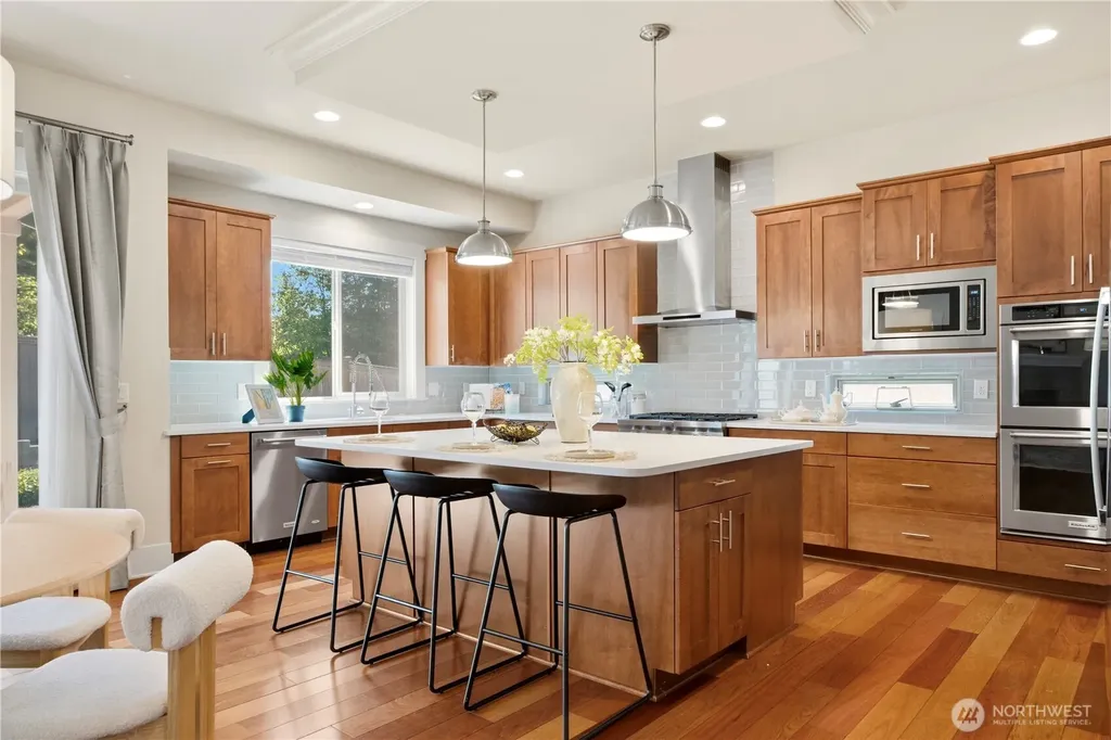 920 233rd Place NE Sammamish WA 98074