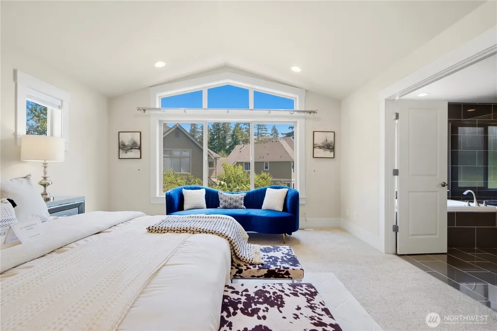 920 233rd Place NE Sammamish WA 98074