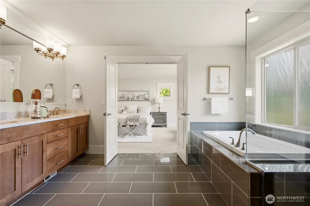 920 233rd Place NE Sammamish WA 98074