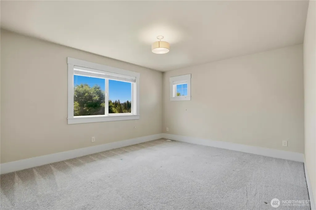 920 233rd Place NE Sammamish WA 98074