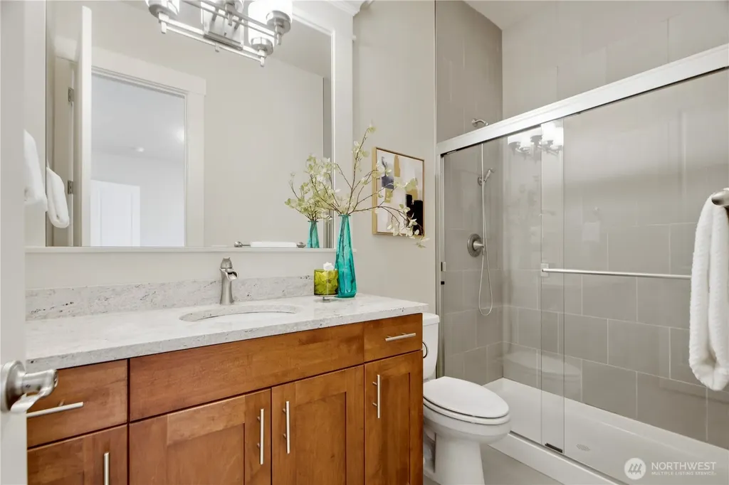 920 233rd Place NE Sammamish WA 98074