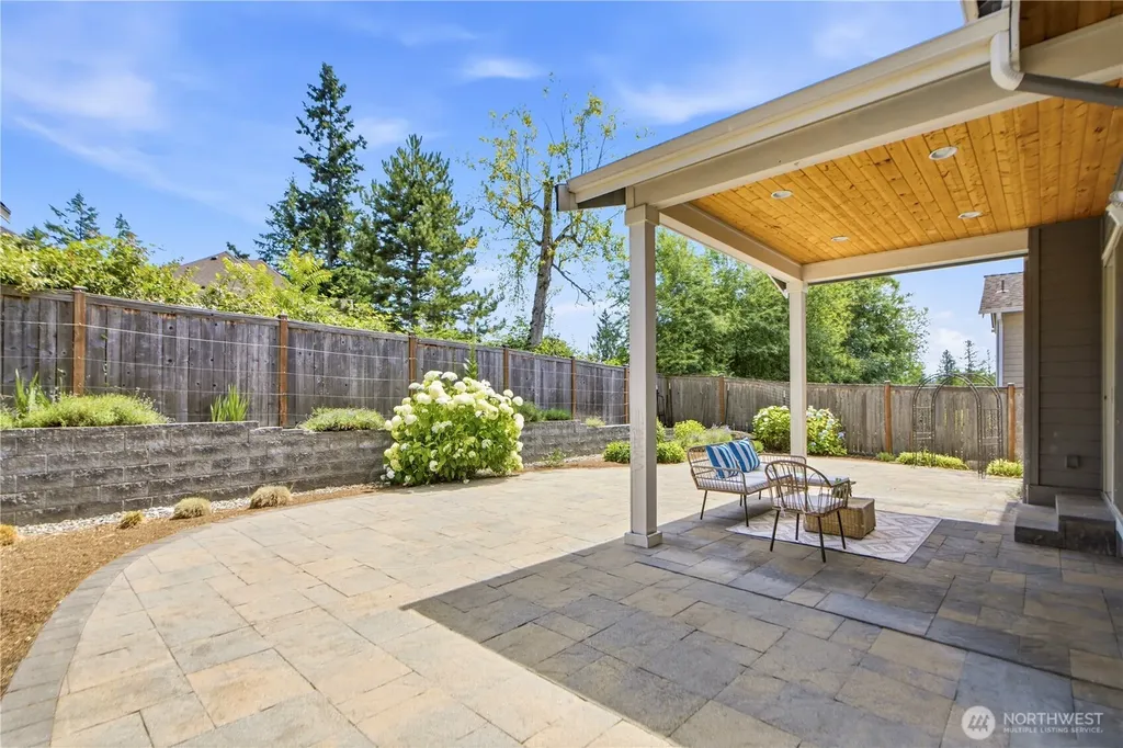 920 233rd Place NE Sammamish WA 98074