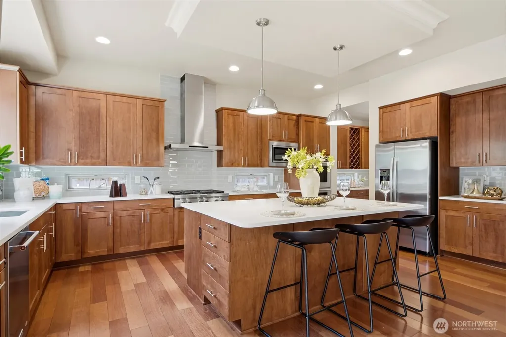 920 233rd Place NE Sammamish WA 98074