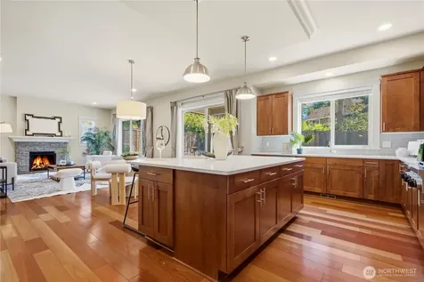 920 233rd Place NE Sammamish WA 98074