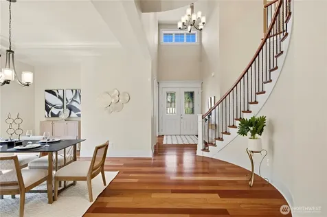 920 233rd Place NE Sammamish WA 98074