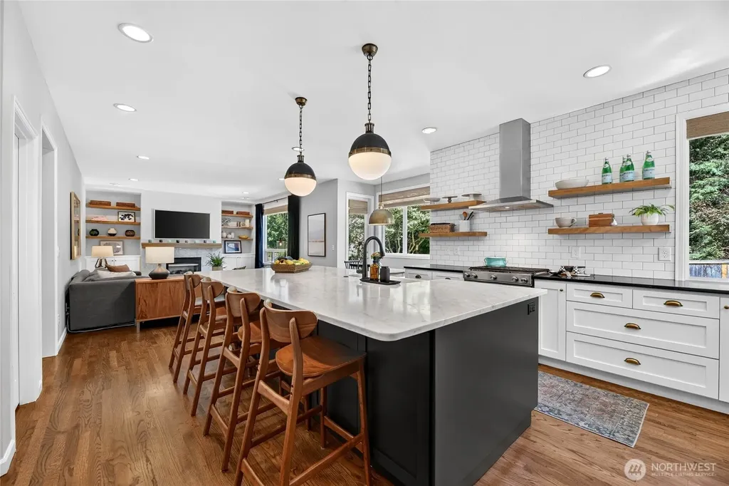 118 246th Way SE Sammamish WA 98074