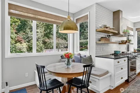 118 246th Way SE Sammamish WA 98074