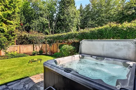 118 246th Way SE Sammamish WA 98074