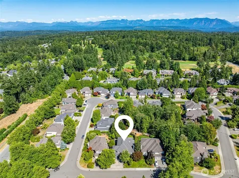 118 246th Way SE Sammamish WA 98074
