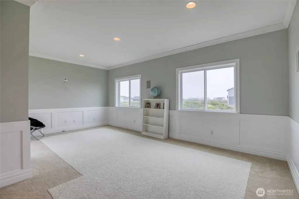 470 W Wind Street Ocean Shores WA 98569