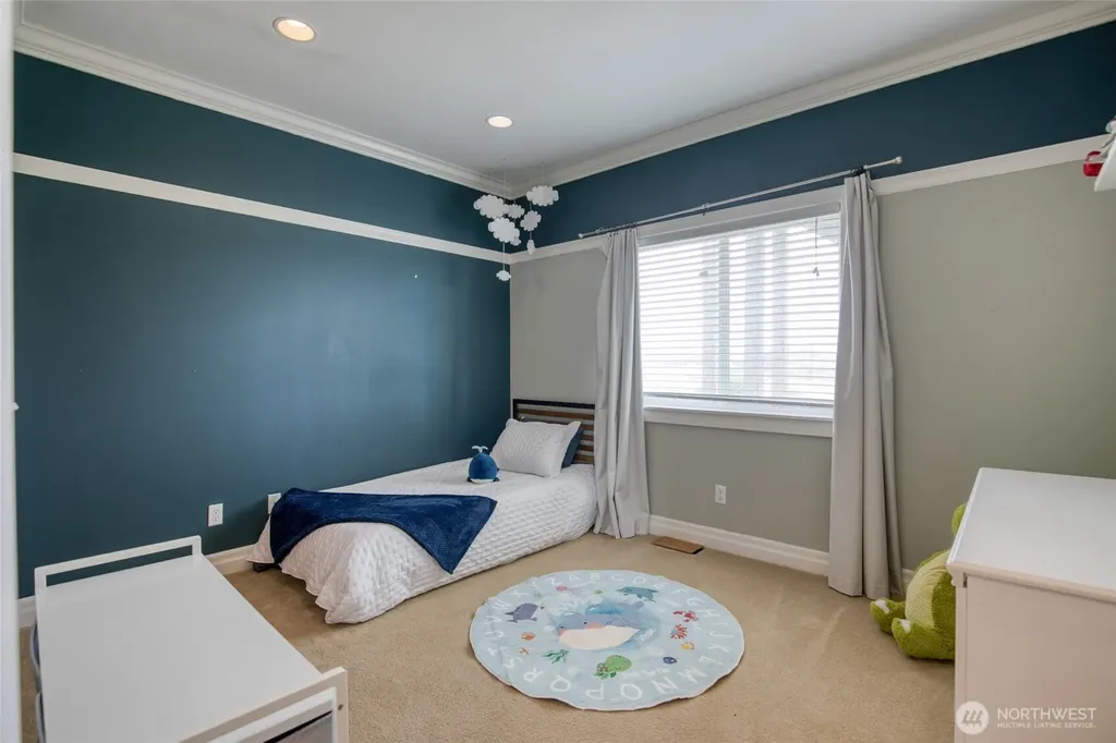 470 W Wind Street Ocean Shores WA 98569