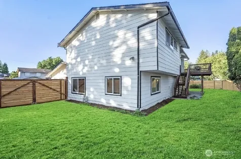 9755 S 239th Place Kent WA 98031