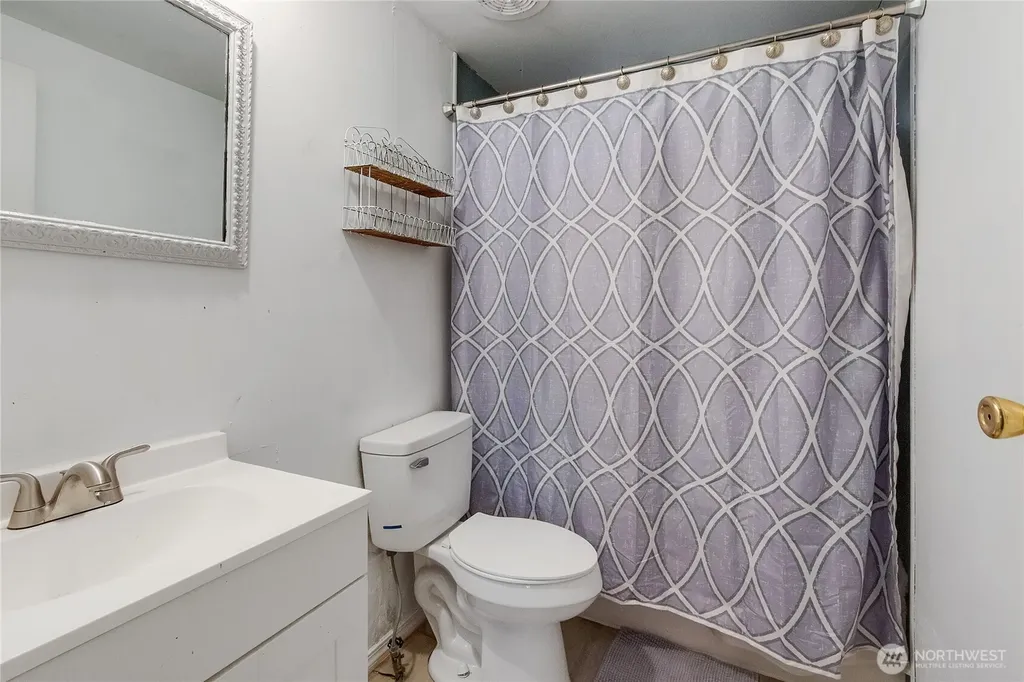 1815 SW 349th Place Federal Way WA 98023