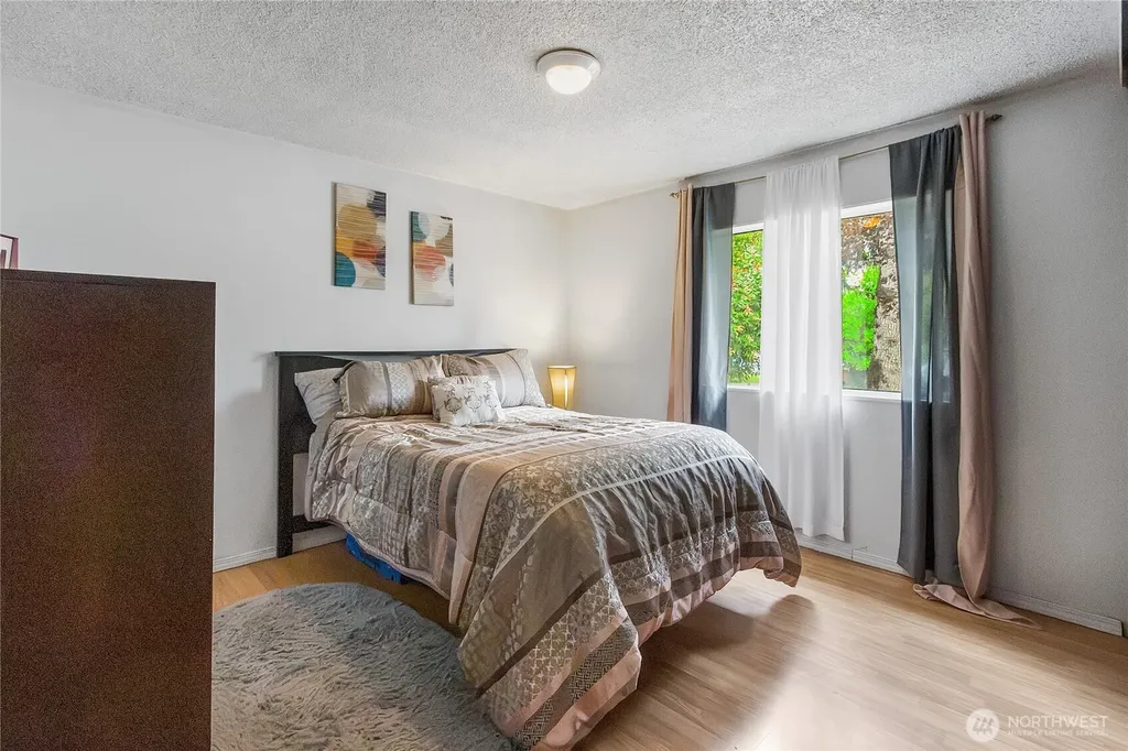 1815 SW 349th Place Federal Way WA 98023