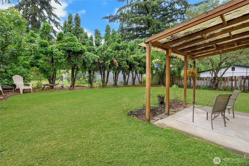 1815 SW 349th Place Federal Way WA 98023