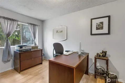 1815 SW 349th Place Federal Way WA 98023
