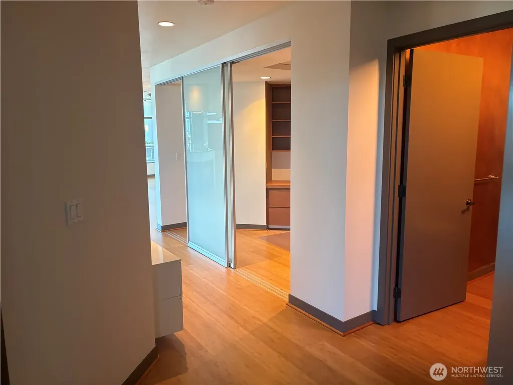2033 2nd Avenue Seattle WA 98121