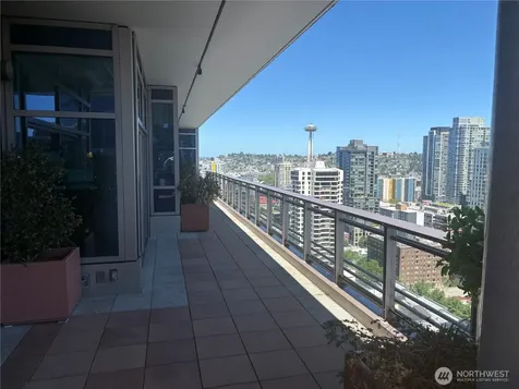 2033 2nd Avenue Seattle WA 98121