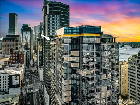 2033 2nd Avenue Seattle WA 98121