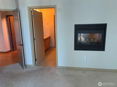 2033 2nd Avenue Seattle WA 98121