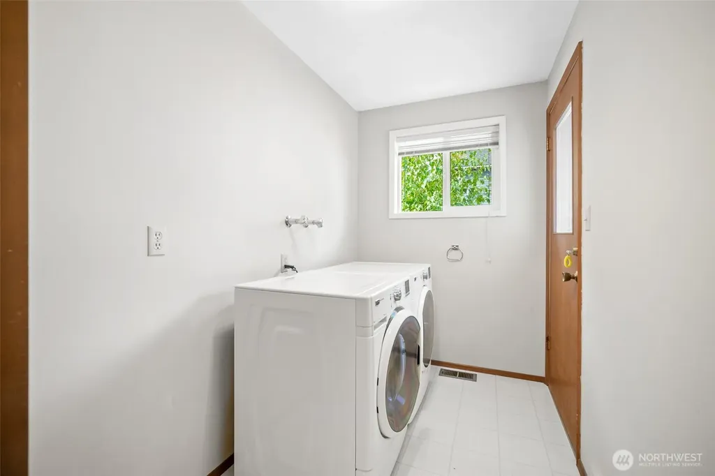3224 Firwood Avenue Bellingham WA 98225