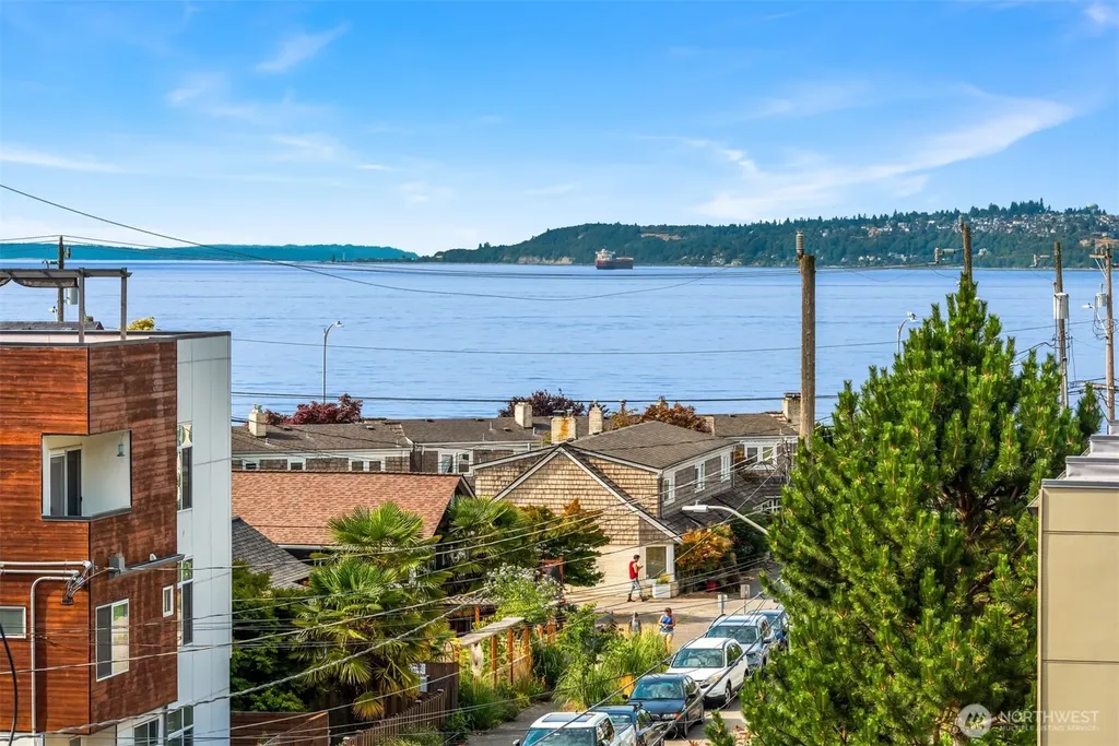 2454 55th Avenue SW Seattle WA 98116