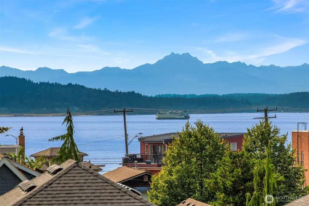 2454 55th Avenue SW Seattle WA 98116